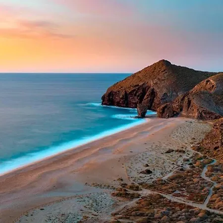 Ático con encanto en Cabo de Gata. A 100m de la playa. Carboneras Esterno foto
