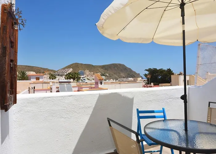 Atico Con Encanto En Cabo De Gata. A 100M De La Playa.